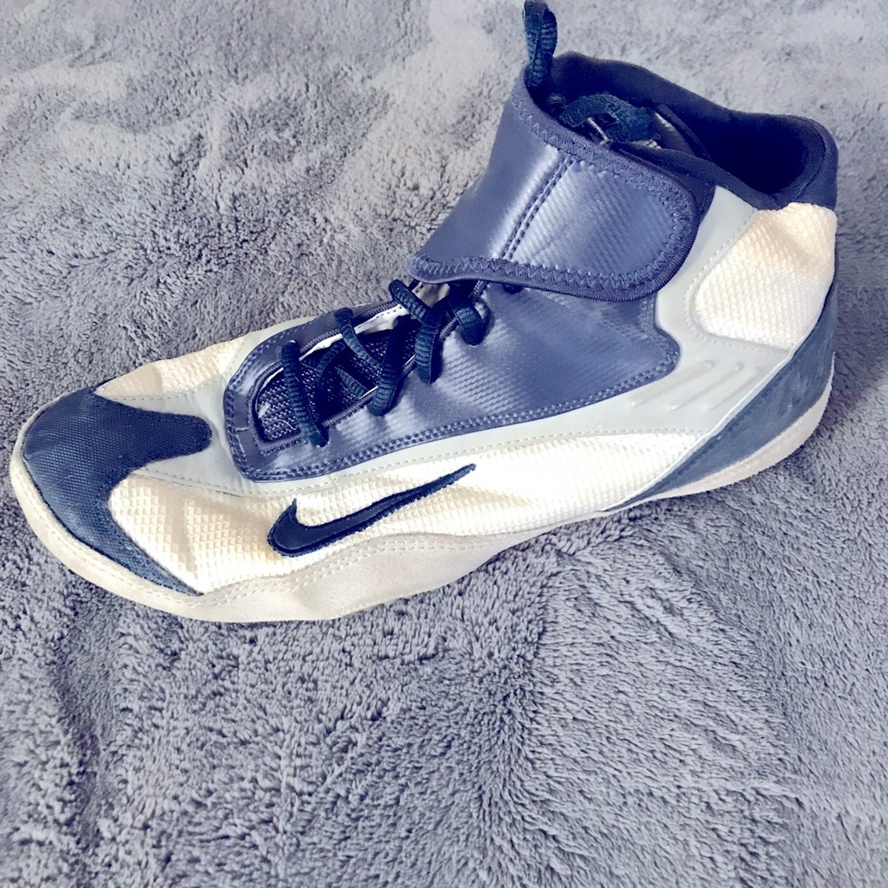 Nike wrestling shoes